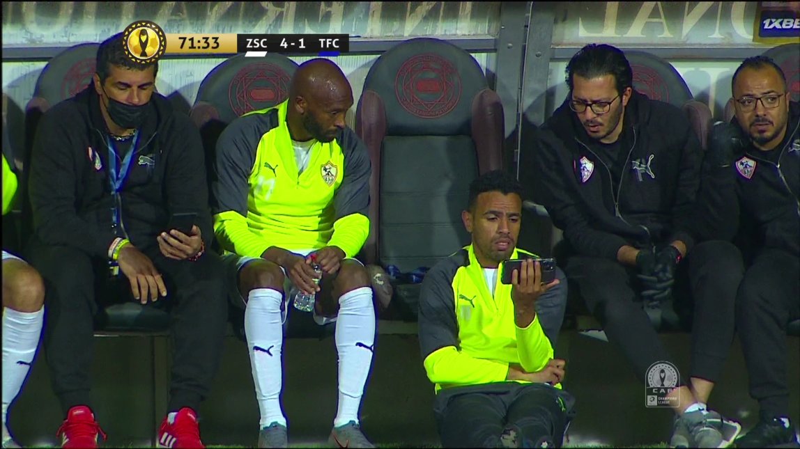 C48CFF6D-B77E-425B-B099-4126F4F93CF0