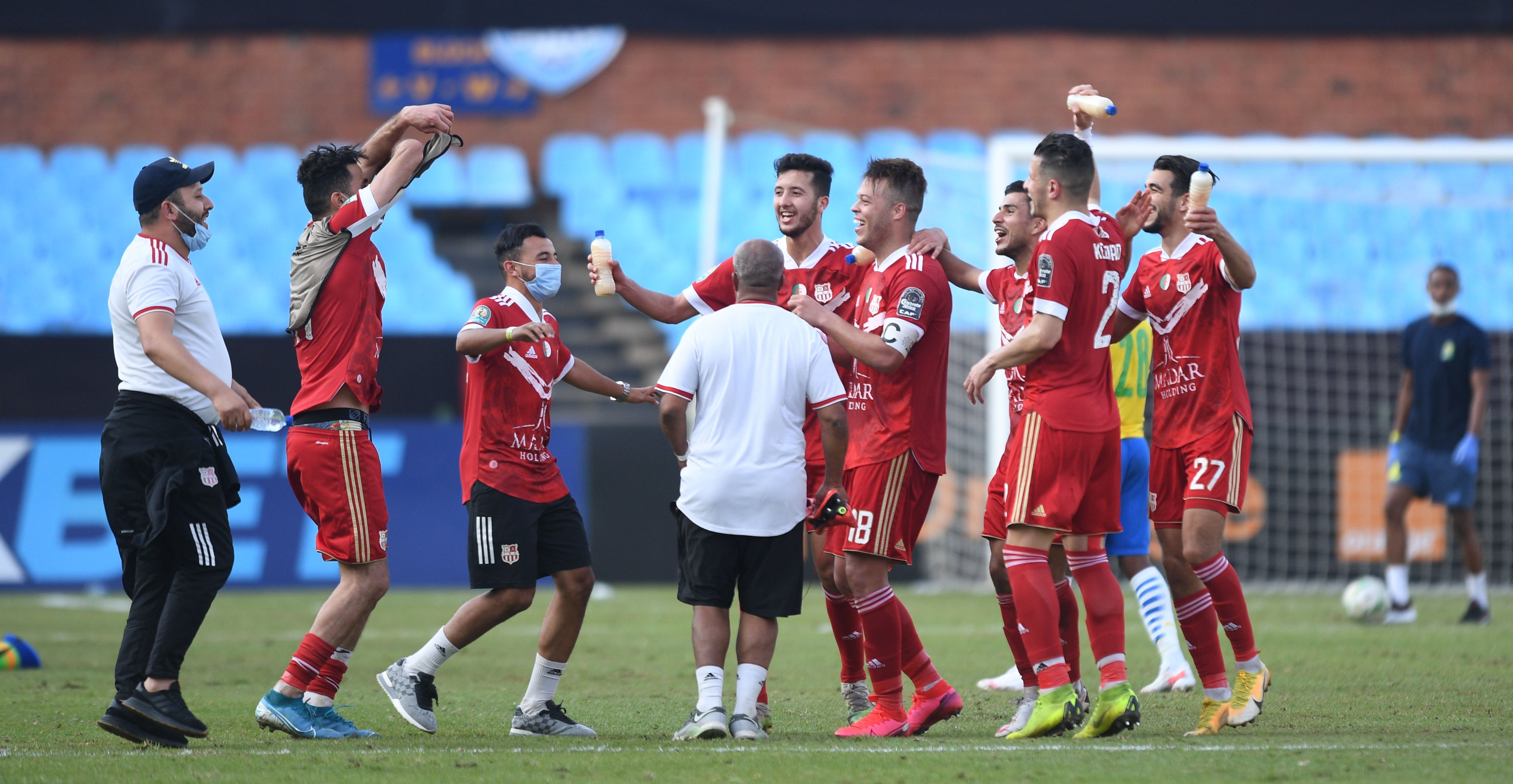 DAD81FA7-3FDE-495C-90B7-B3C68D47F289