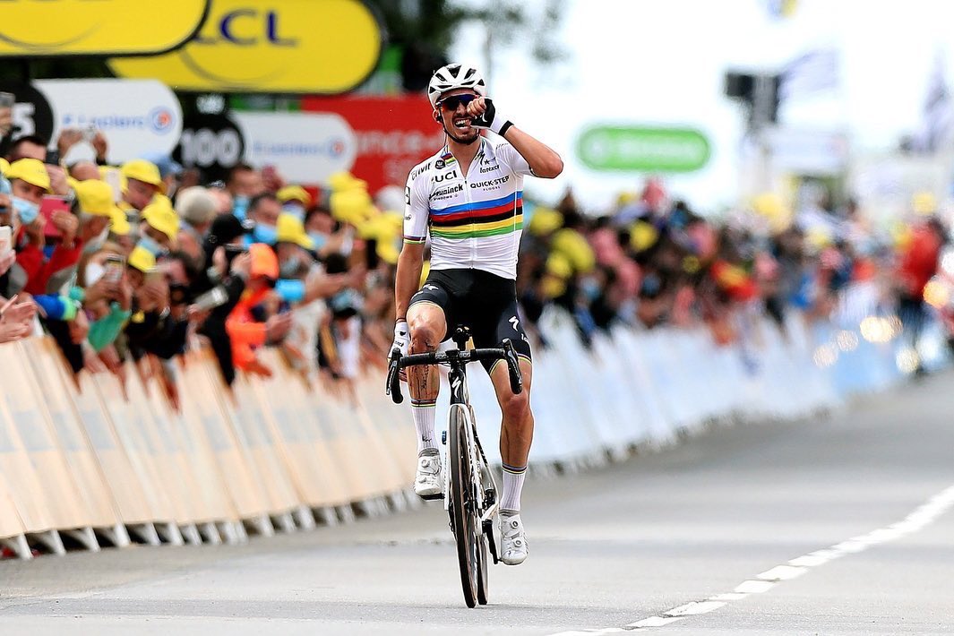 13AB9CB9-26E3-416B-A161-DAF16E92F38B