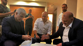 AAF29D30-418A-428A-887A-72DA8E6C4678