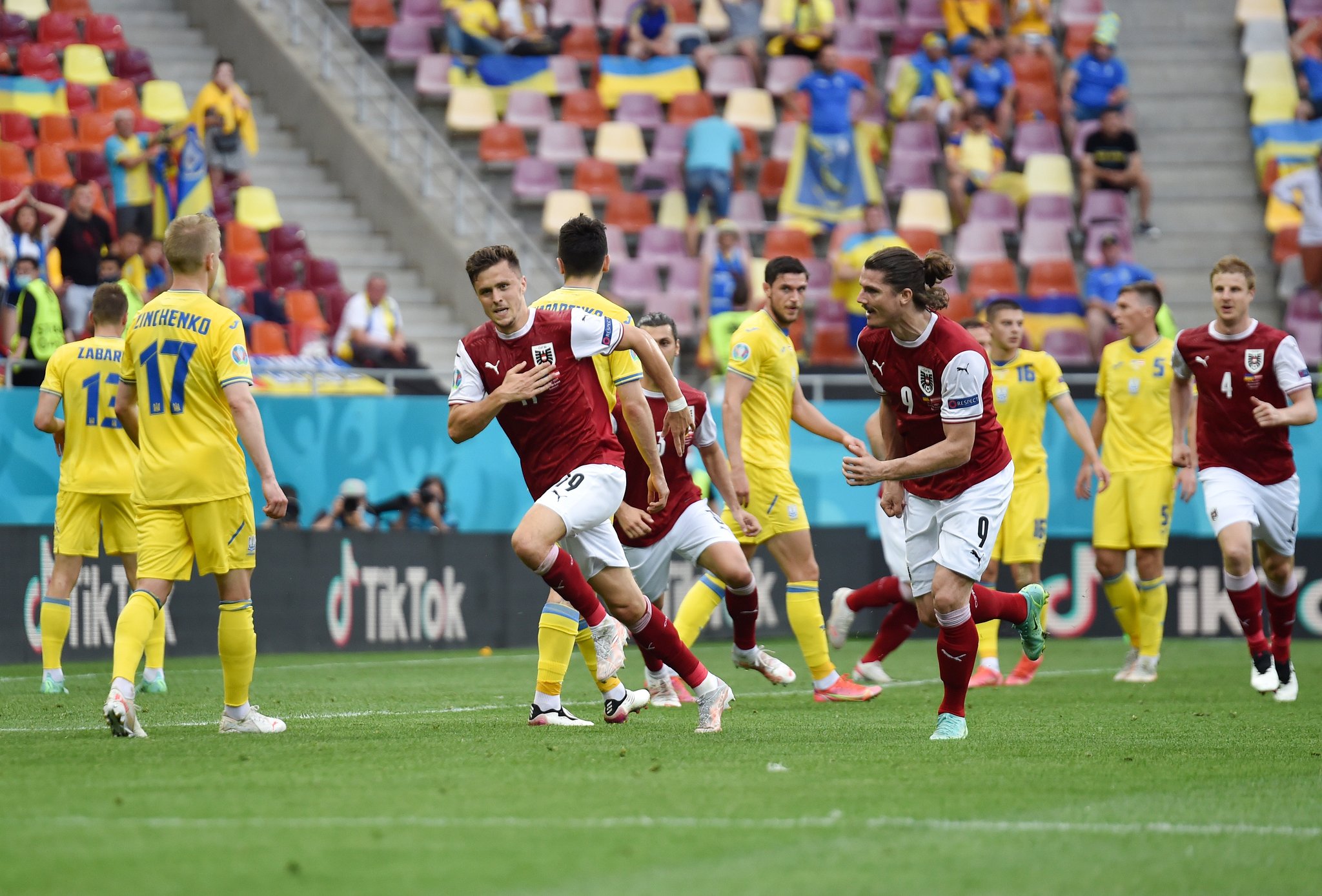 DD78DD3D-5051-44BE-B60C-F5EF6E40ED3F