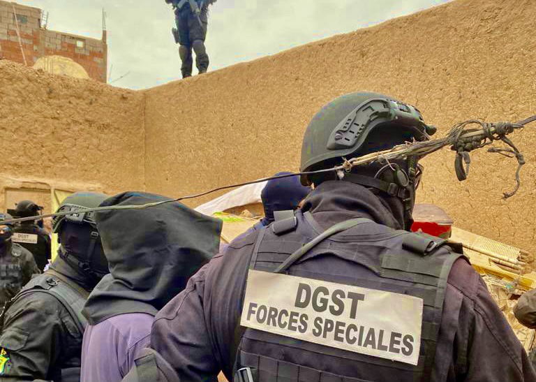 E7999F93-6180-483E-A100-835035F38F70