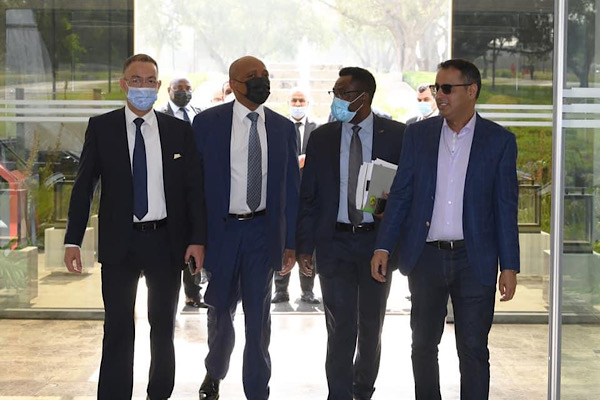 8E0A8032-27CD-4FE5-9ABD-E2514E6E5D2A