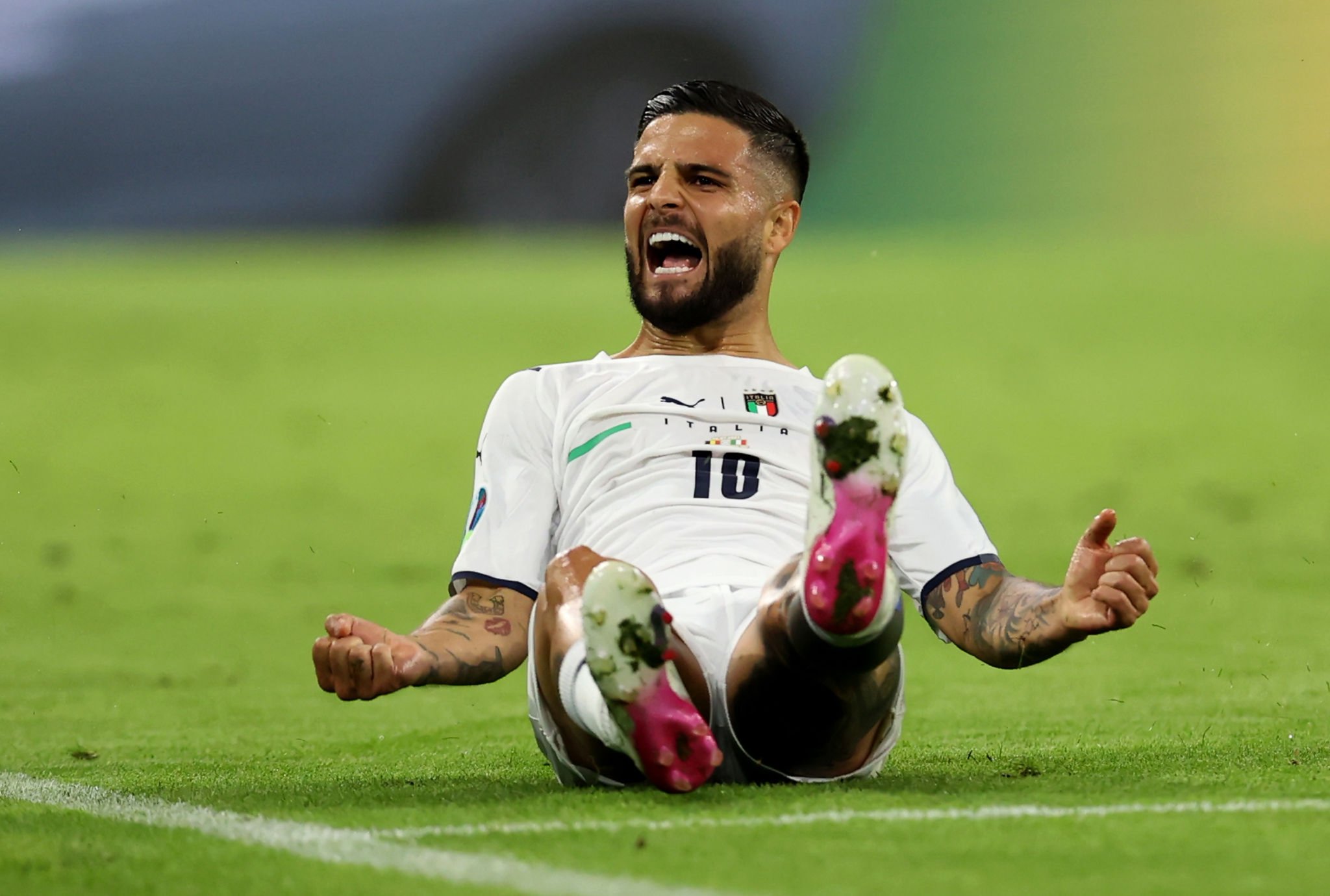 AE2E814A-1E94-4215-ADCA-0B33CA82617D