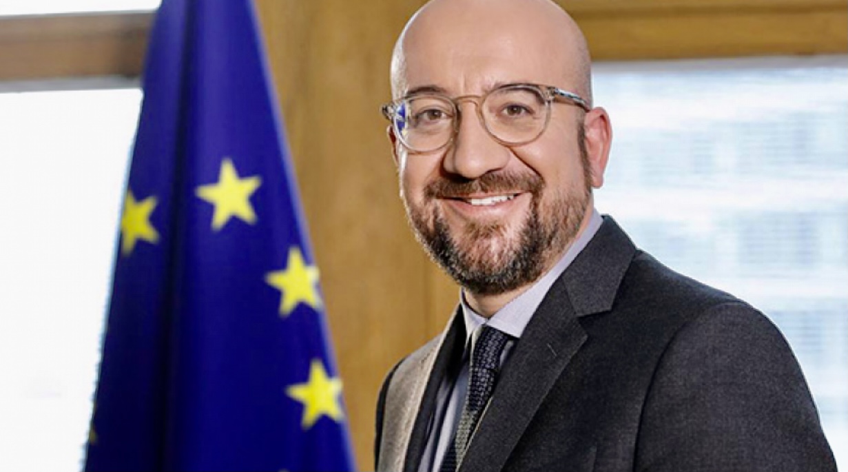 328A9F8F-28B0-44AA-B7CD-D1D82BD67217