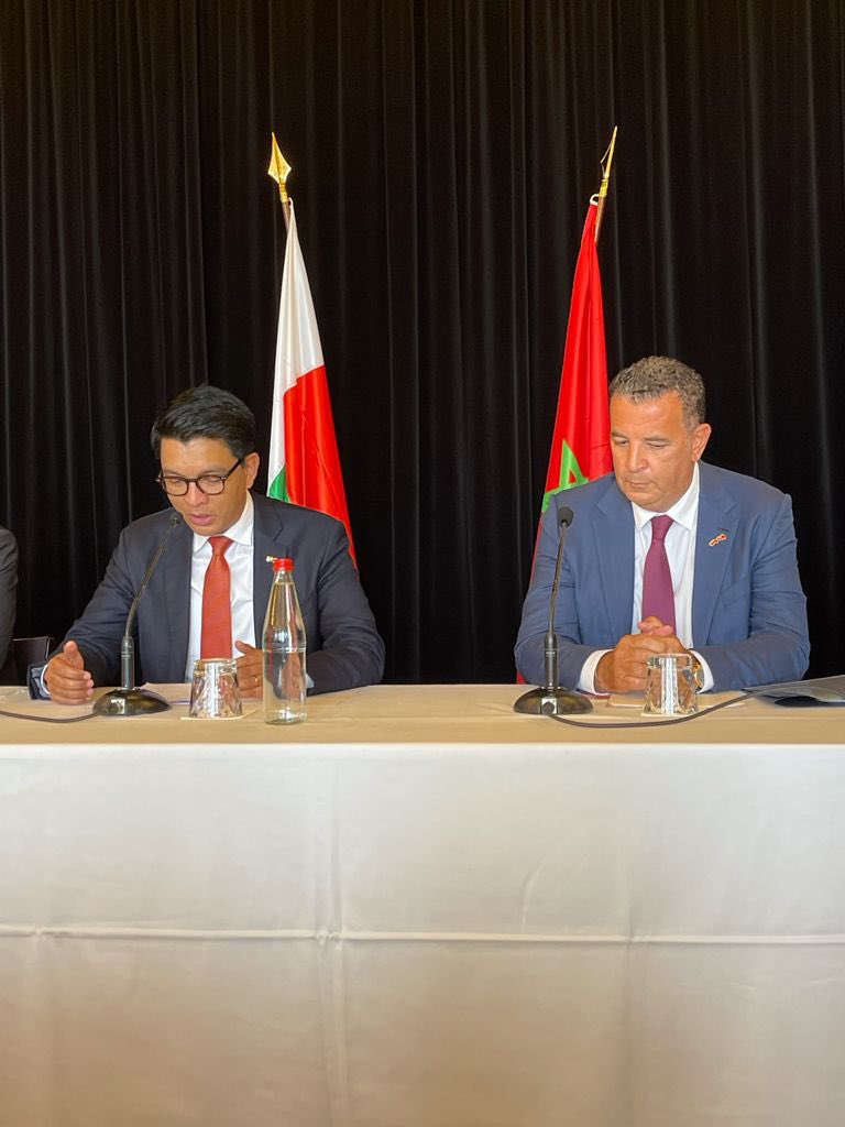 B403C9E8-D938-4FB6-8BA0-0CC11C9648EB