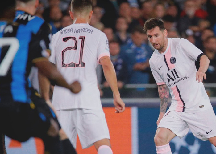 C1DFEDAE-25FF-4C1D-89A5-D1F1A2465848