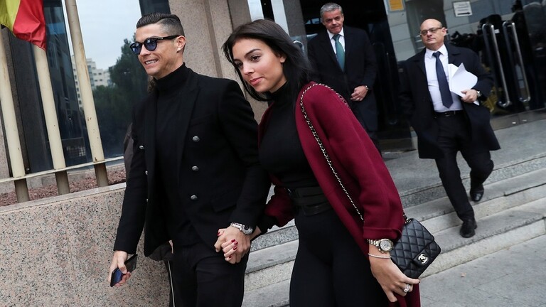 616673dc4236045af4268f15