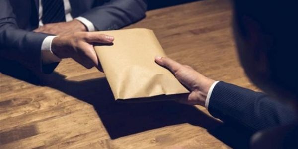 9882D7DB-D7C5-4637-AE40-1C264FF97AFB-600x300-c