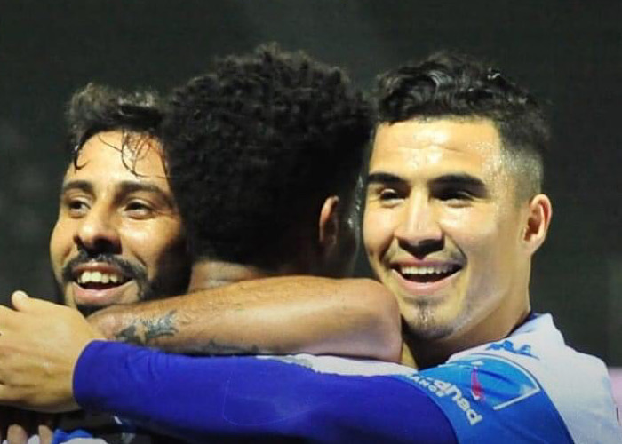 AD0A43A7-0E39-4D93-A6BA-E378A54E7650