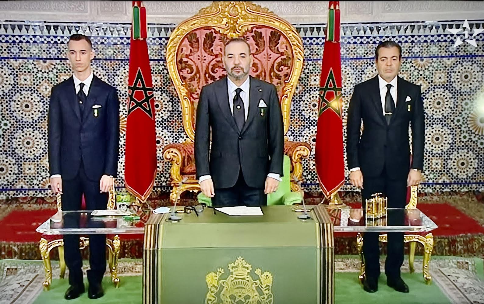 1DE01C30-2E03-4E0F-9BC1-25CC17454105