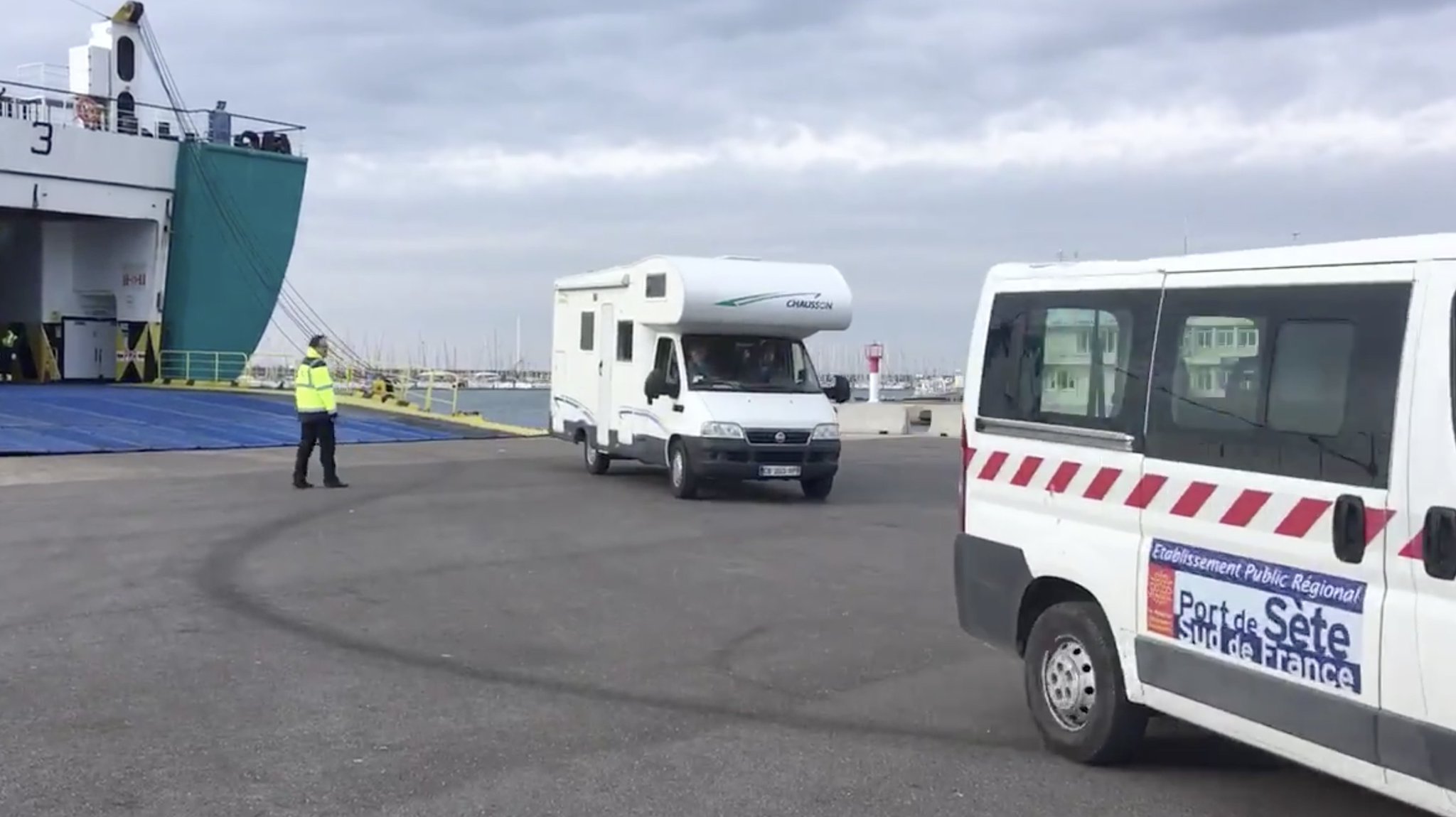 59323F0F-ED4A-4F61-BC0C-247301A28DA1