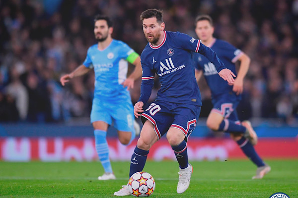 678744C4-6F43-400F-9077-381F2D2D03B5