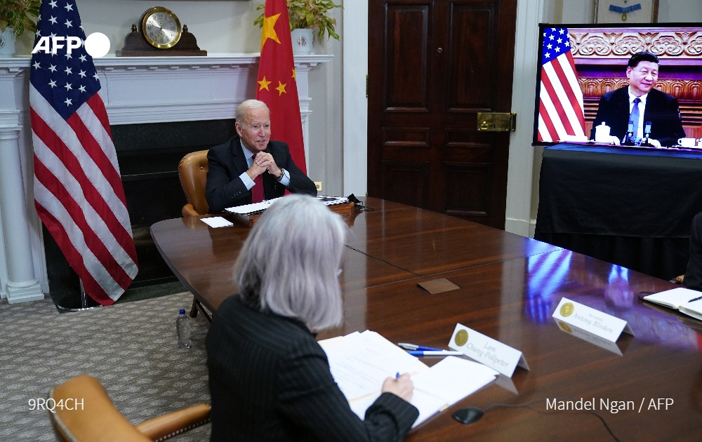 8AE22B20-BBDB-40A2-BB5D-A011C52F3B10