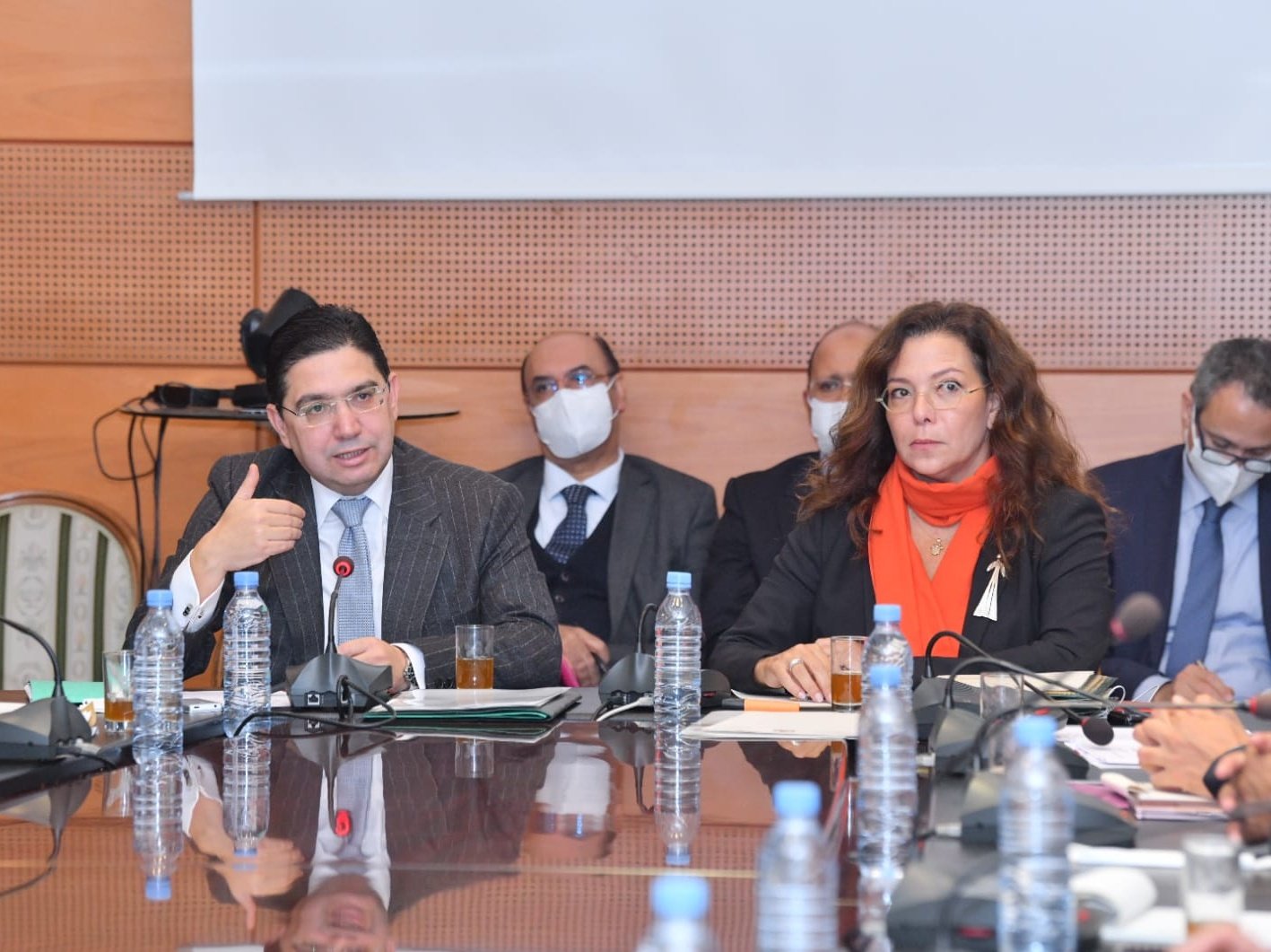 A30F2B72-1037-43AC-88C4-D973D2409544