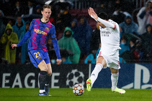 F81303FB-412D-4BD8-BE79-EAEC8486B456