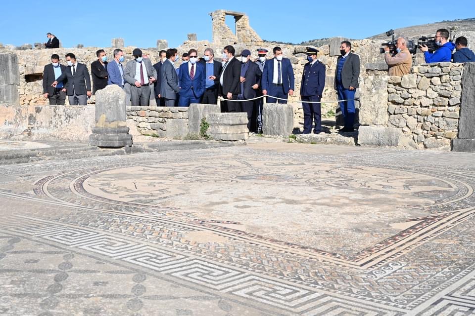 13C4B376-08AD-4EF5-93A3-3AD71A2EF4F6