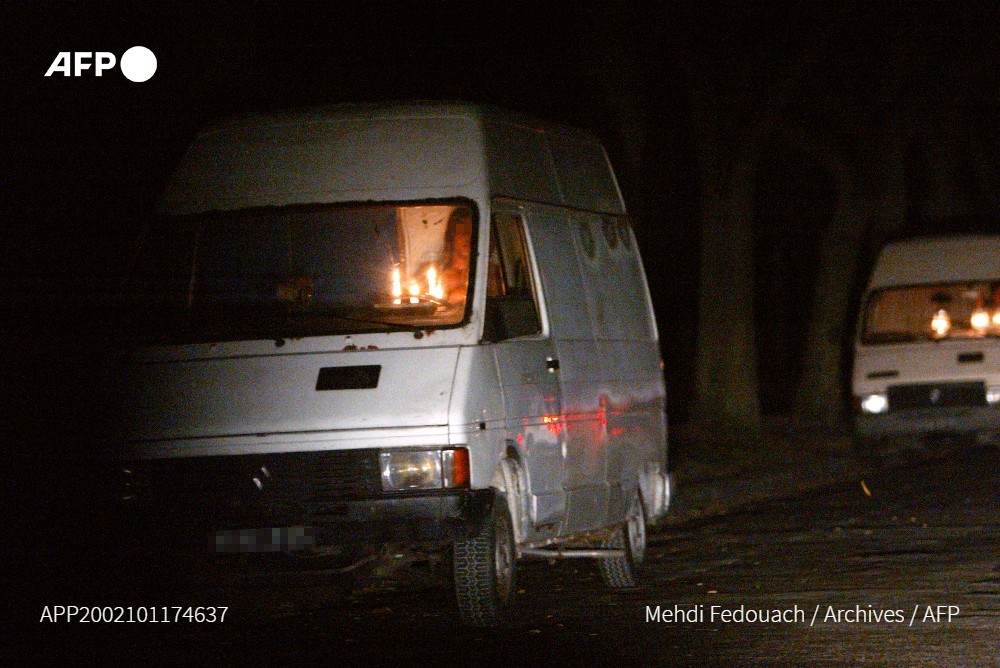 DE4110BF-4EF5-4C8A-A203-27EB4730E652