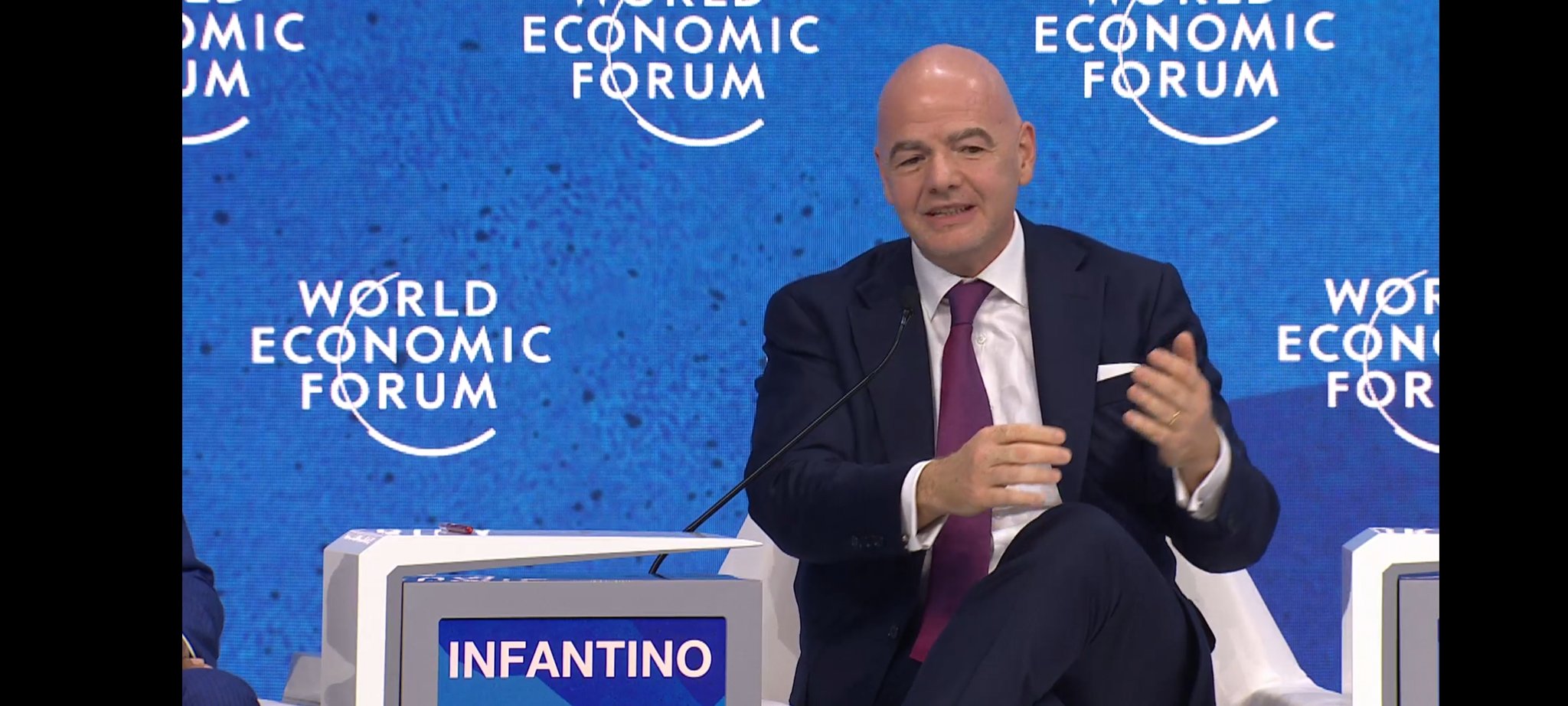 16D20DEF-CD57-401D-ABC9-B8D507F4B773