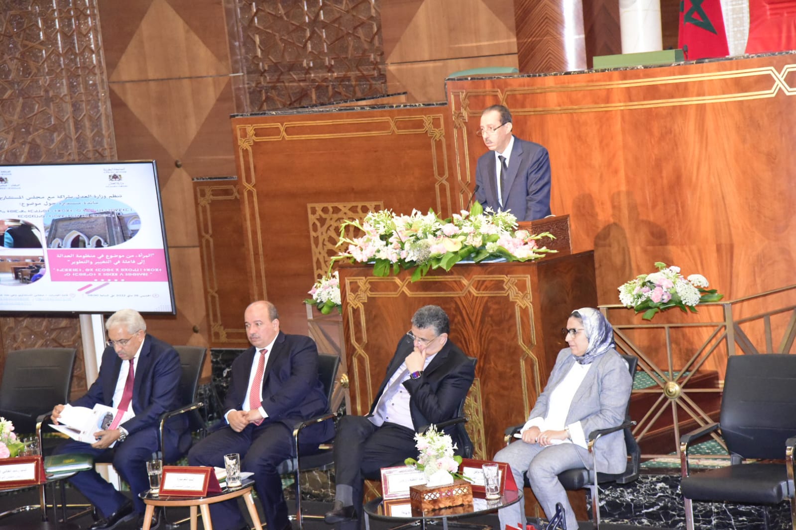 35FCB5D2-C563-46AF-B273-4A0960A7A486