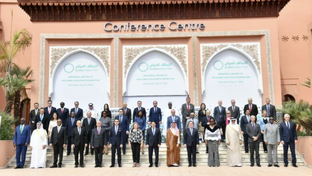 8B57E745-C5CB-4F37-B087-FBE7F1DE4062