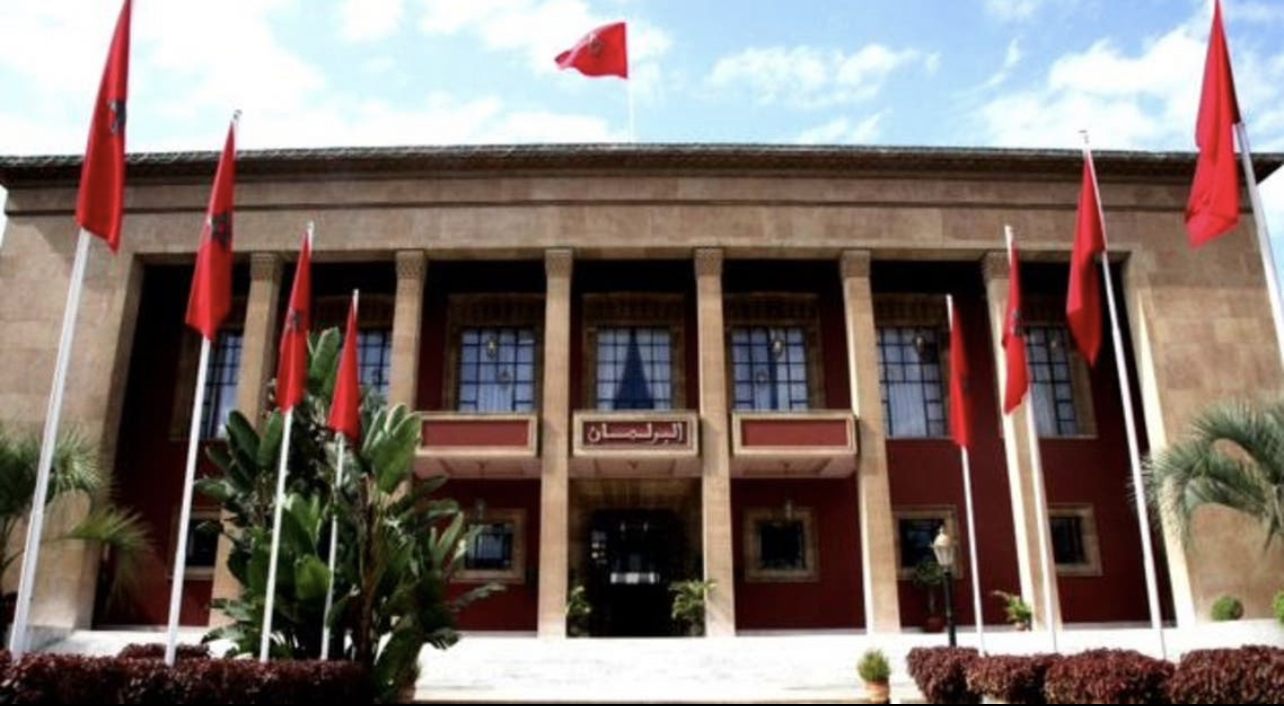 ABD6D5FE-A208-4B31-A22B-D4BFC7B04E85