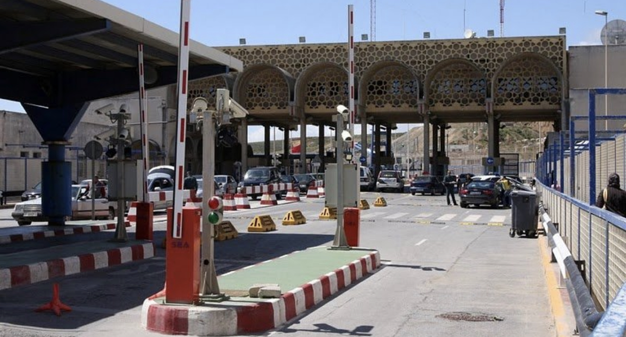 21EA5155-46D1-4219-BFAA-1BBEC2EBF426