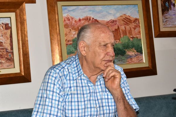 28B4F054-5AE7-48E1-B212-8DBE0D9D149A