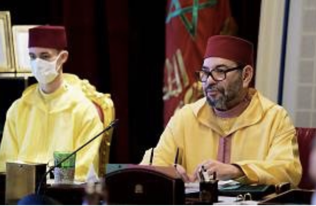 EBEC8CBE-2962-48F8-8F65-7B2FBF490F2C